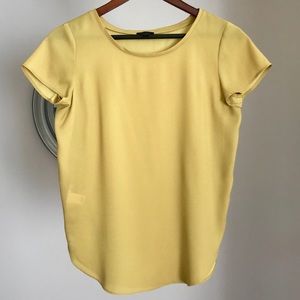 🔴 Ann Taylor Mustard Top